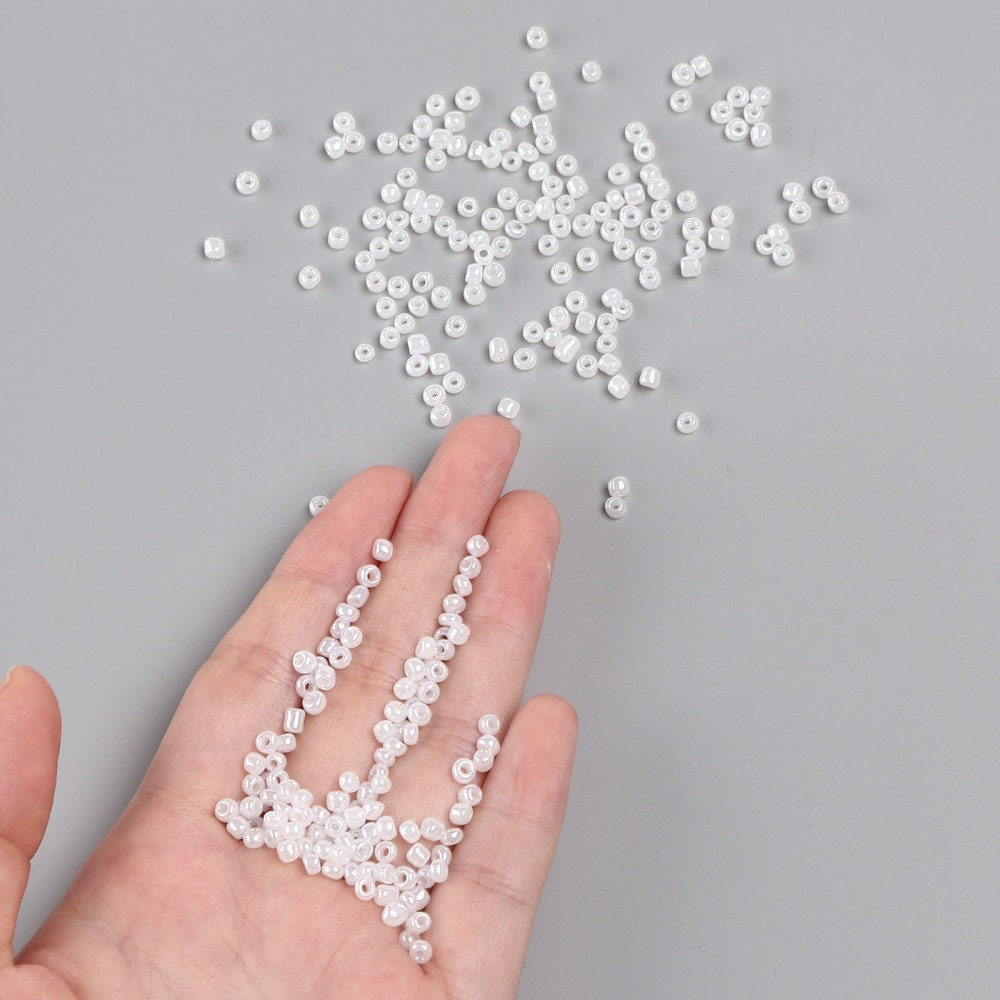 3MM White Glass Seed Beads (A011-141)
