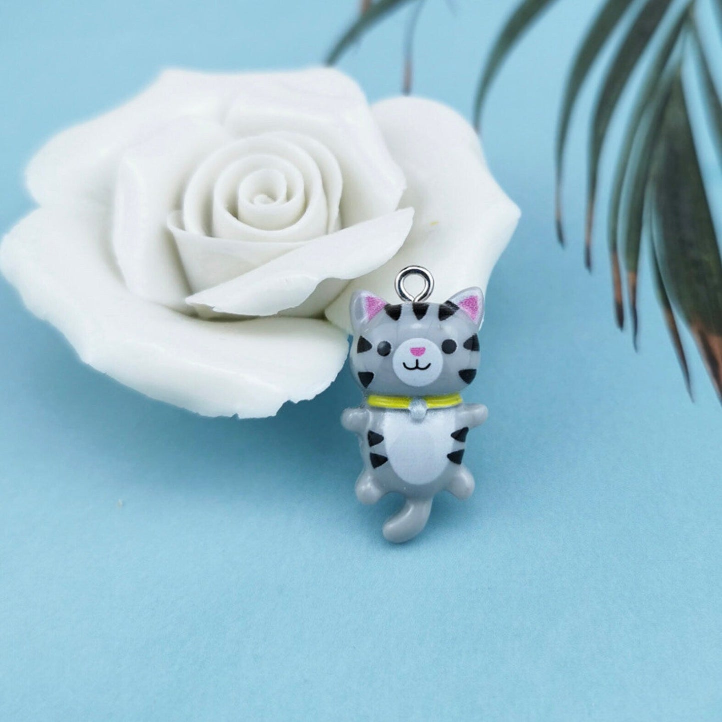 Lazy Cat Charm (29mm x 15mm)