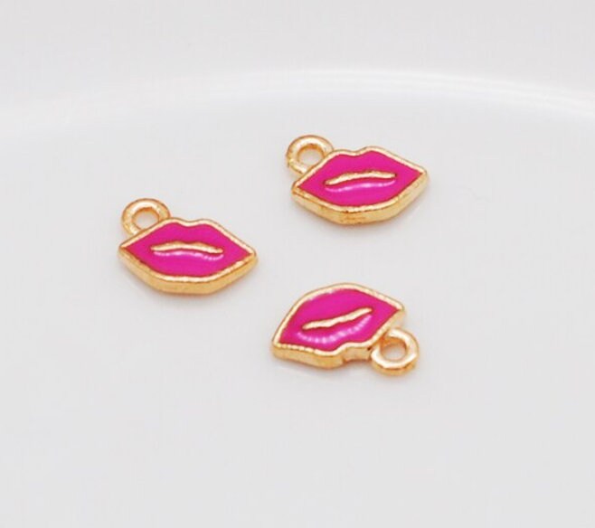Pink Red Lip Enamel Charm (7mm x 8mm)