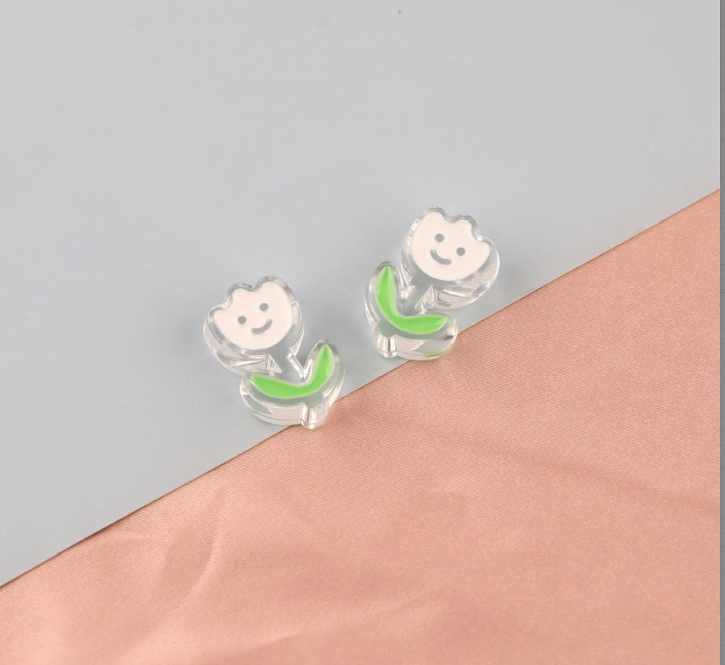 Chunky Transparent Smiley Flower Acrylic Bead ( 24.5x20mm)