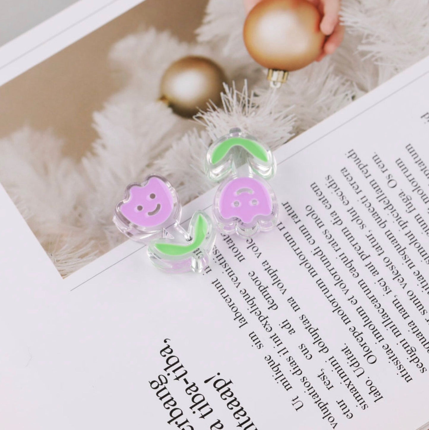 Chunky Transparent Smiley Flower Acrylic Bead ( 24.5x20mm)