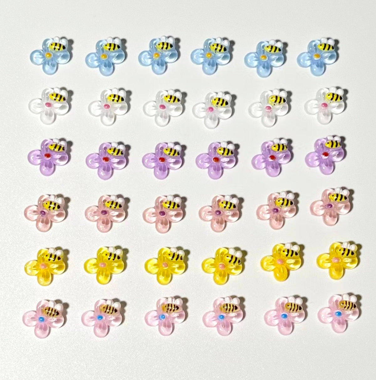 10MM x 9MM Bee on Flower, Floral Themed 3D Nail Art Charms, Mini Cabochon