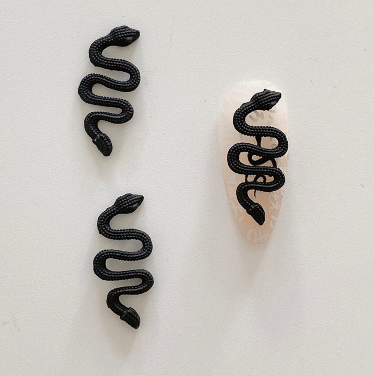 Slithering Snake, Multiple Colors Animal Themed Nail Art Charms, Mini Cabochon