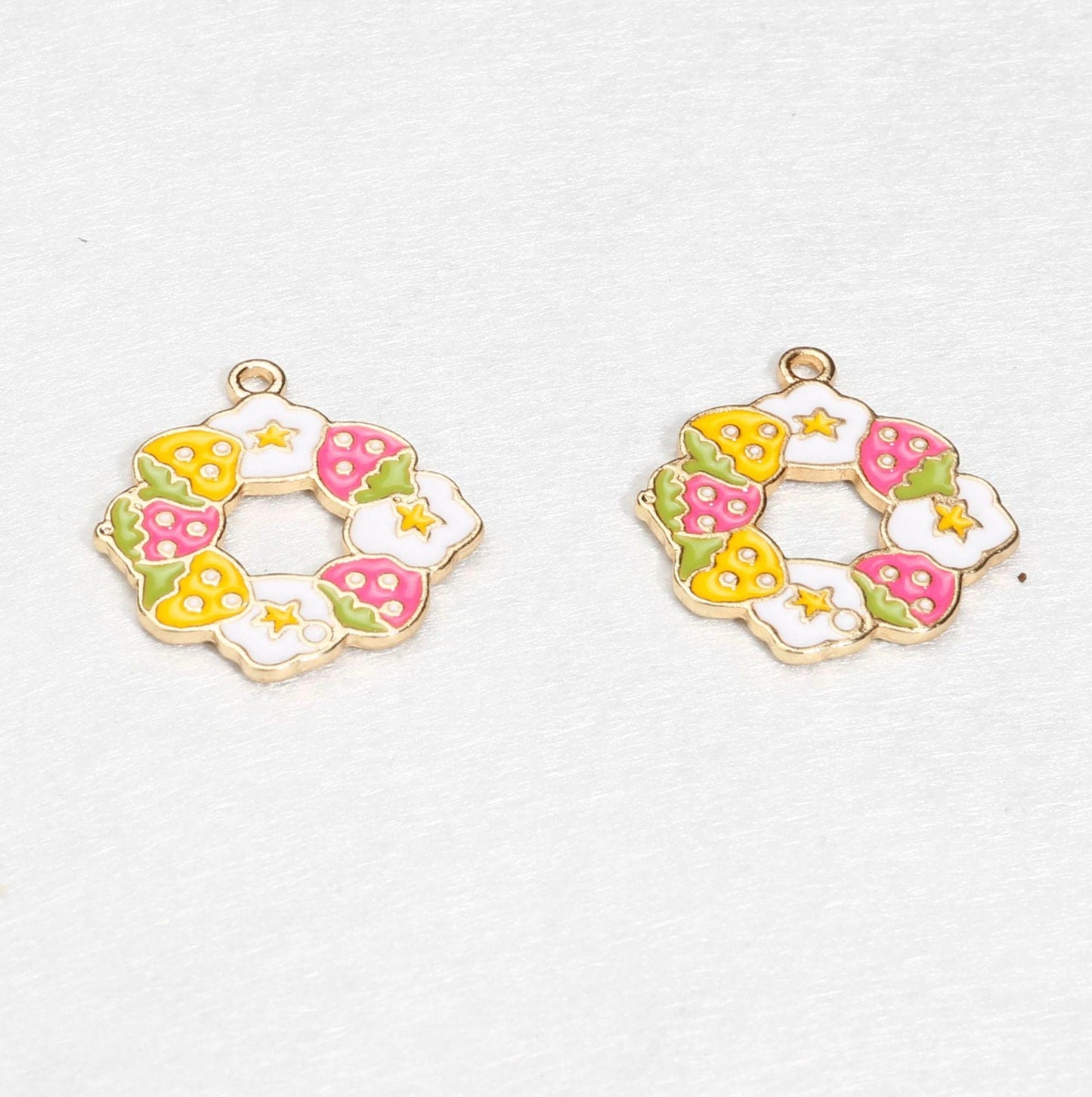 25MM Cute Flower Themed Flower Wreath Enamel Charms