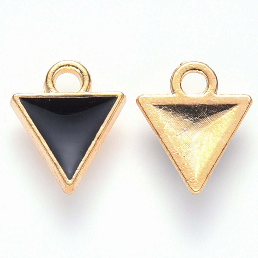 10MM Black Triangle Shape Enamel Charm
