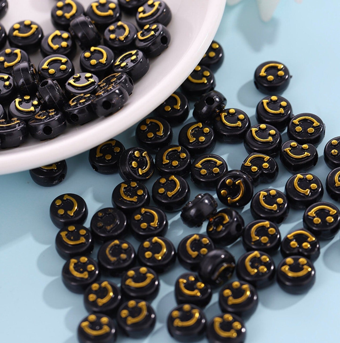 10MM Black/White With Gold Smiley Face Beads