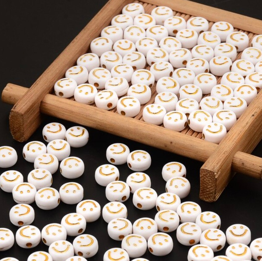 7MM White Flat Round Acrylic with Gold Smiley Face Beads