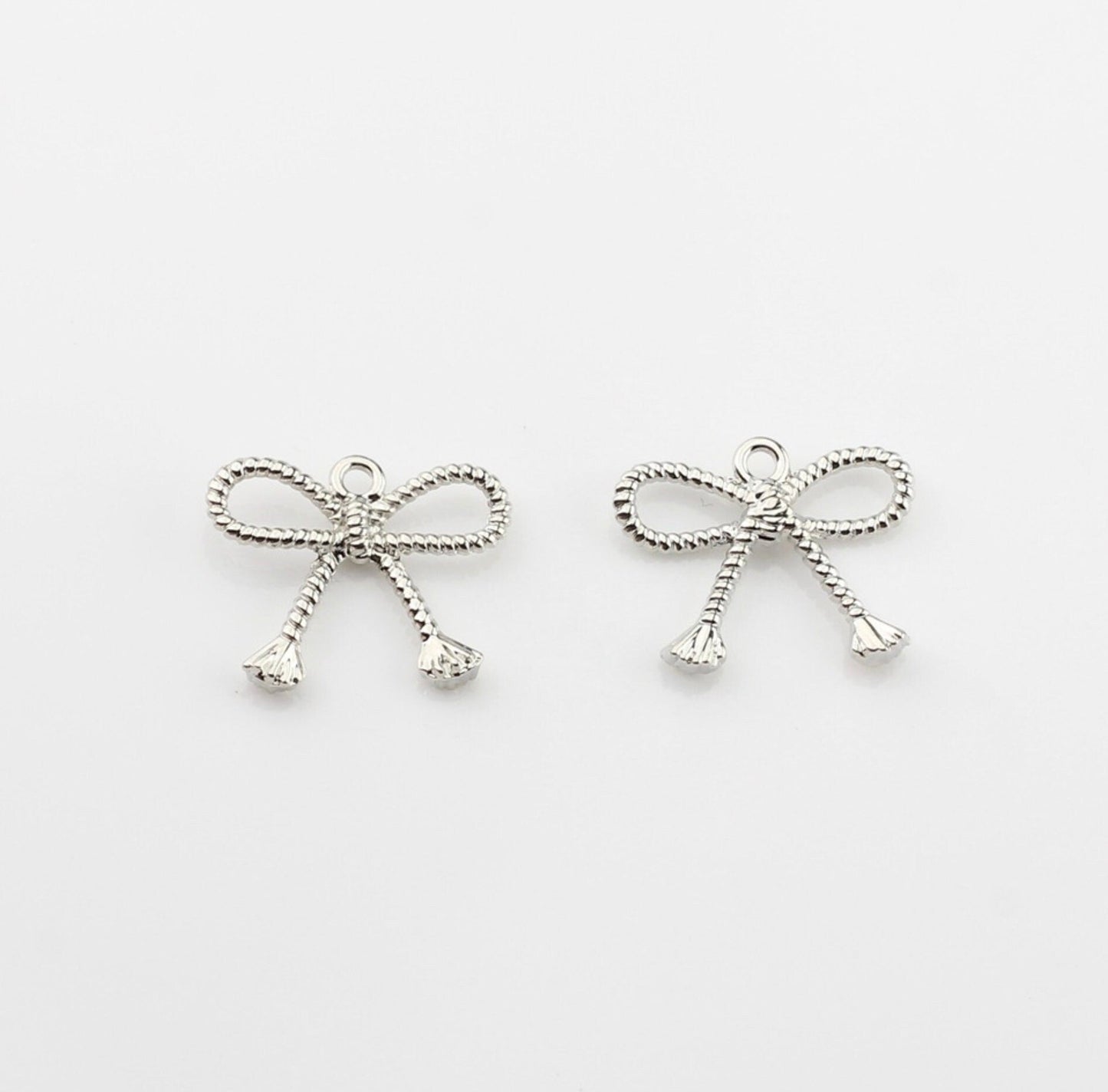 16MM x 20MM Zinc Alloy Braided Rope Bow Themed Charm