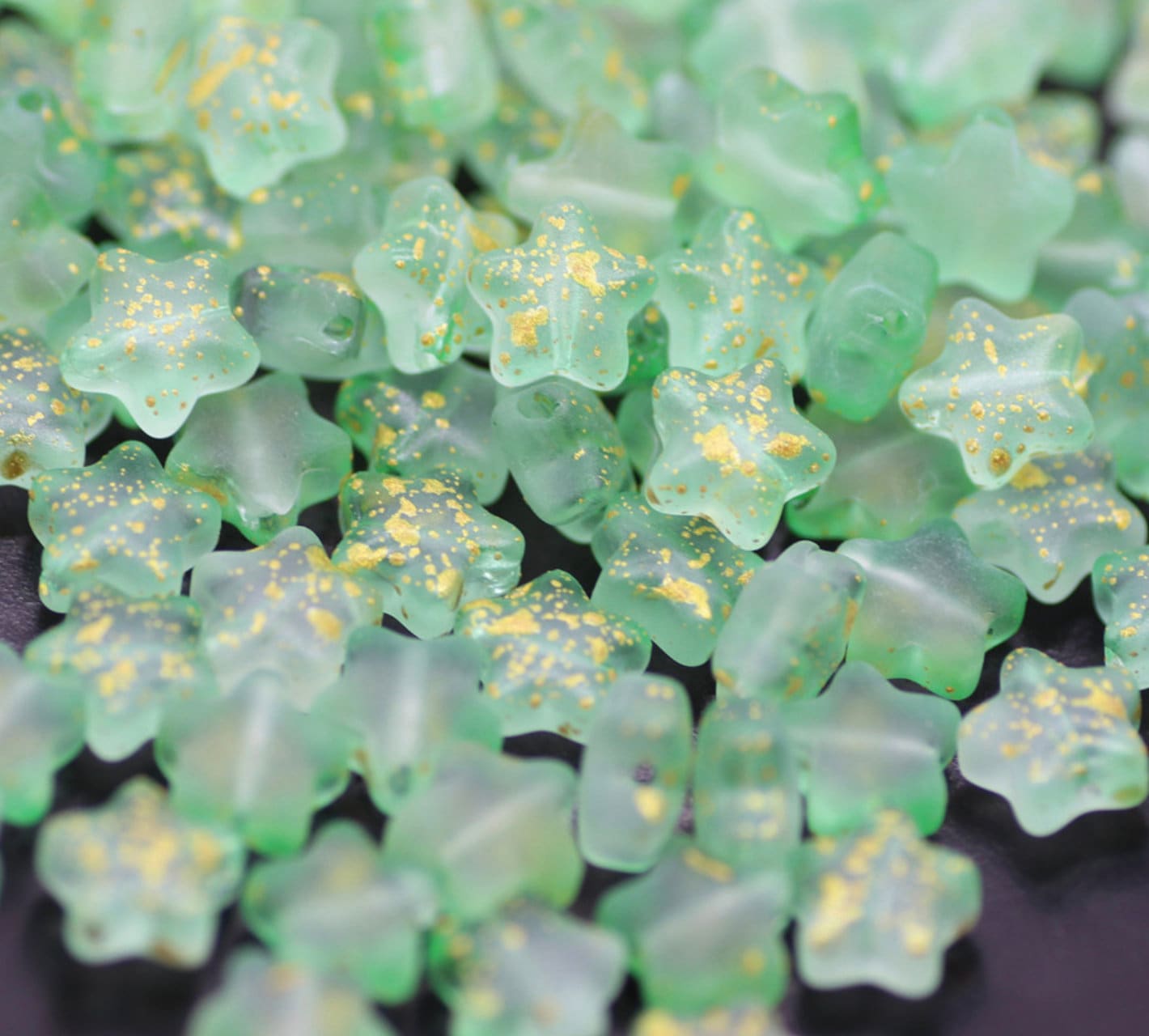 8.5MM Matte Light Green Gold Specks Glass Star Beads (AB3)