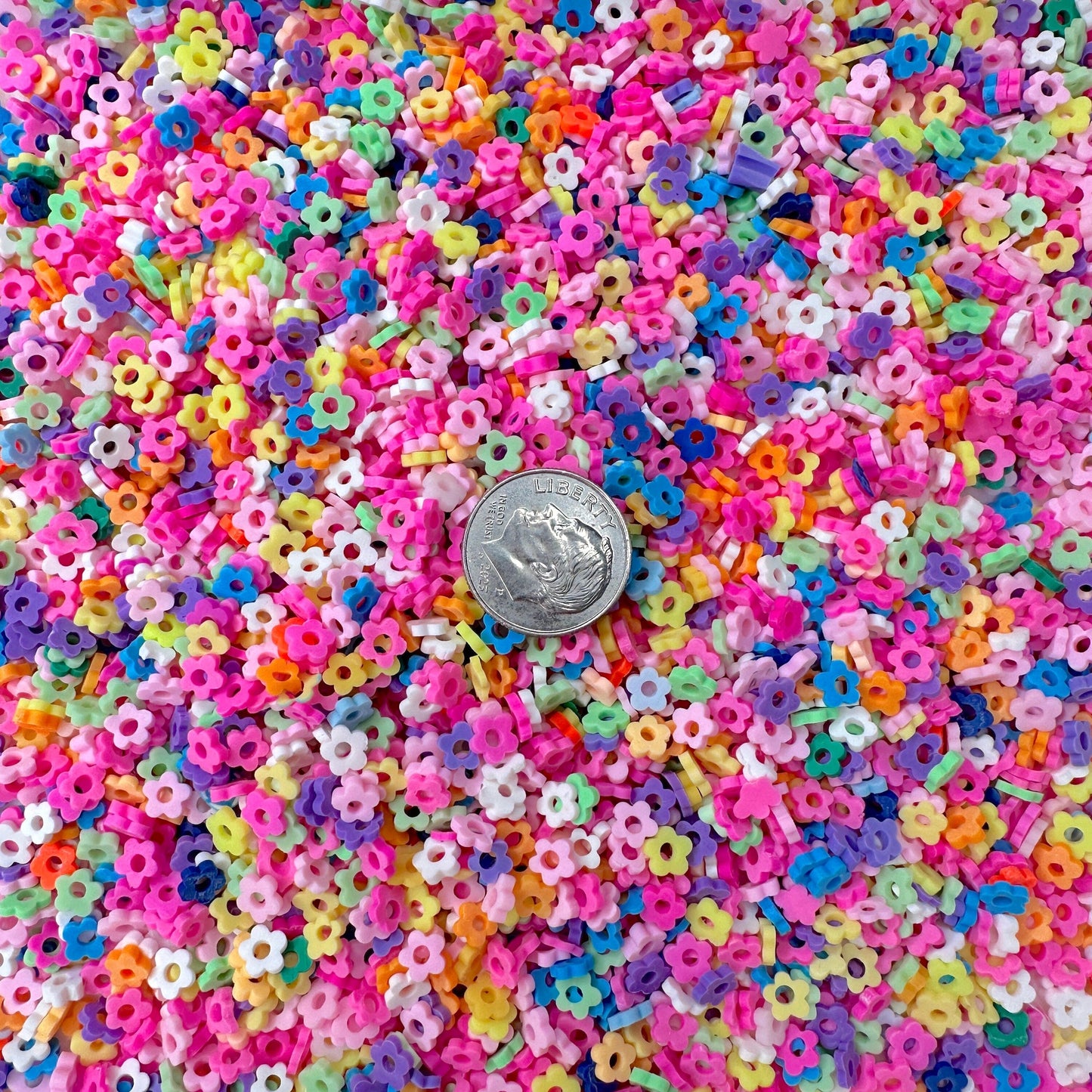 FAKE Mix Bright Daisy Outline, Floral Polymer Clay Sprinkle (NOT EDIBLE) D45-27