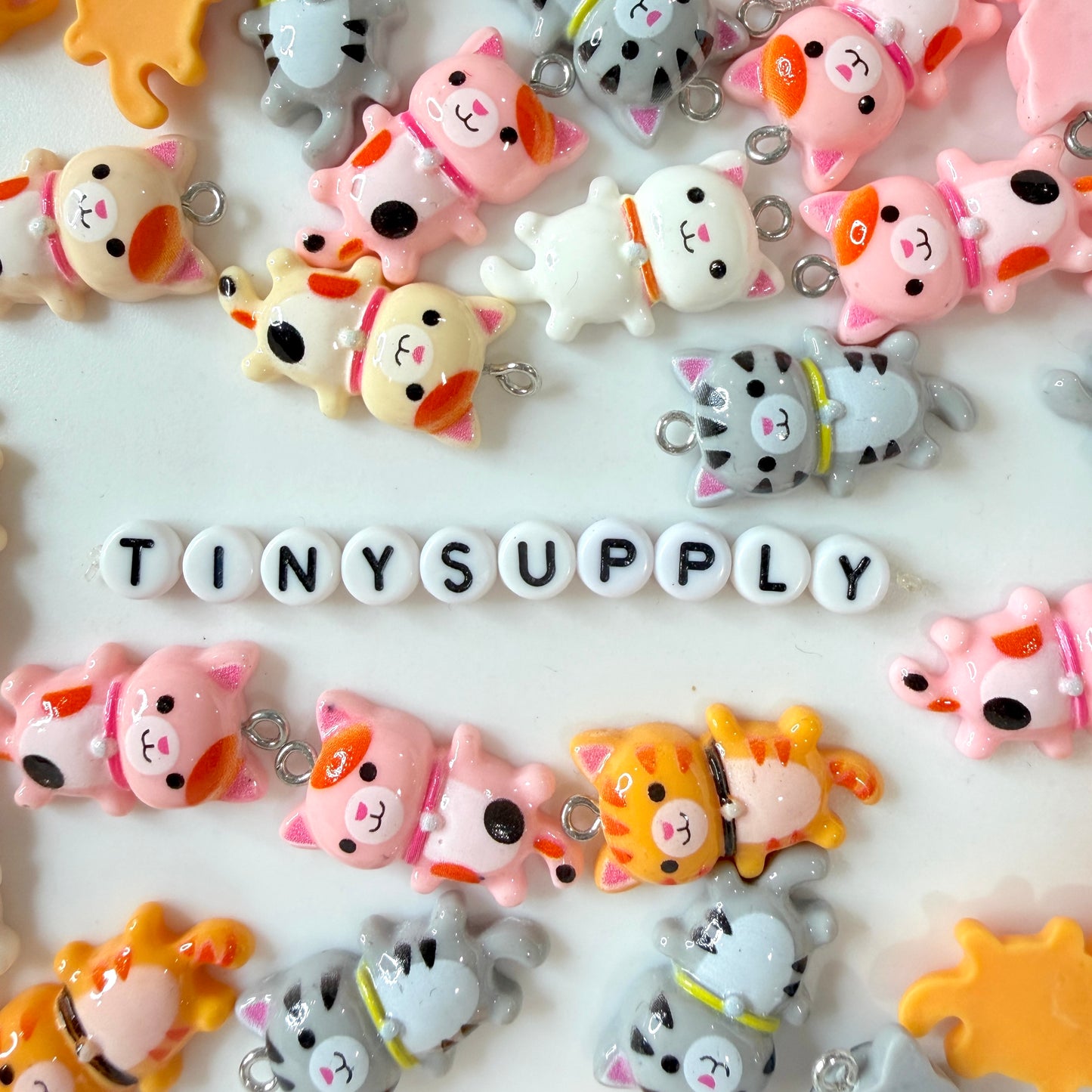 Lazy Cat Charm (29mm x 15mm)