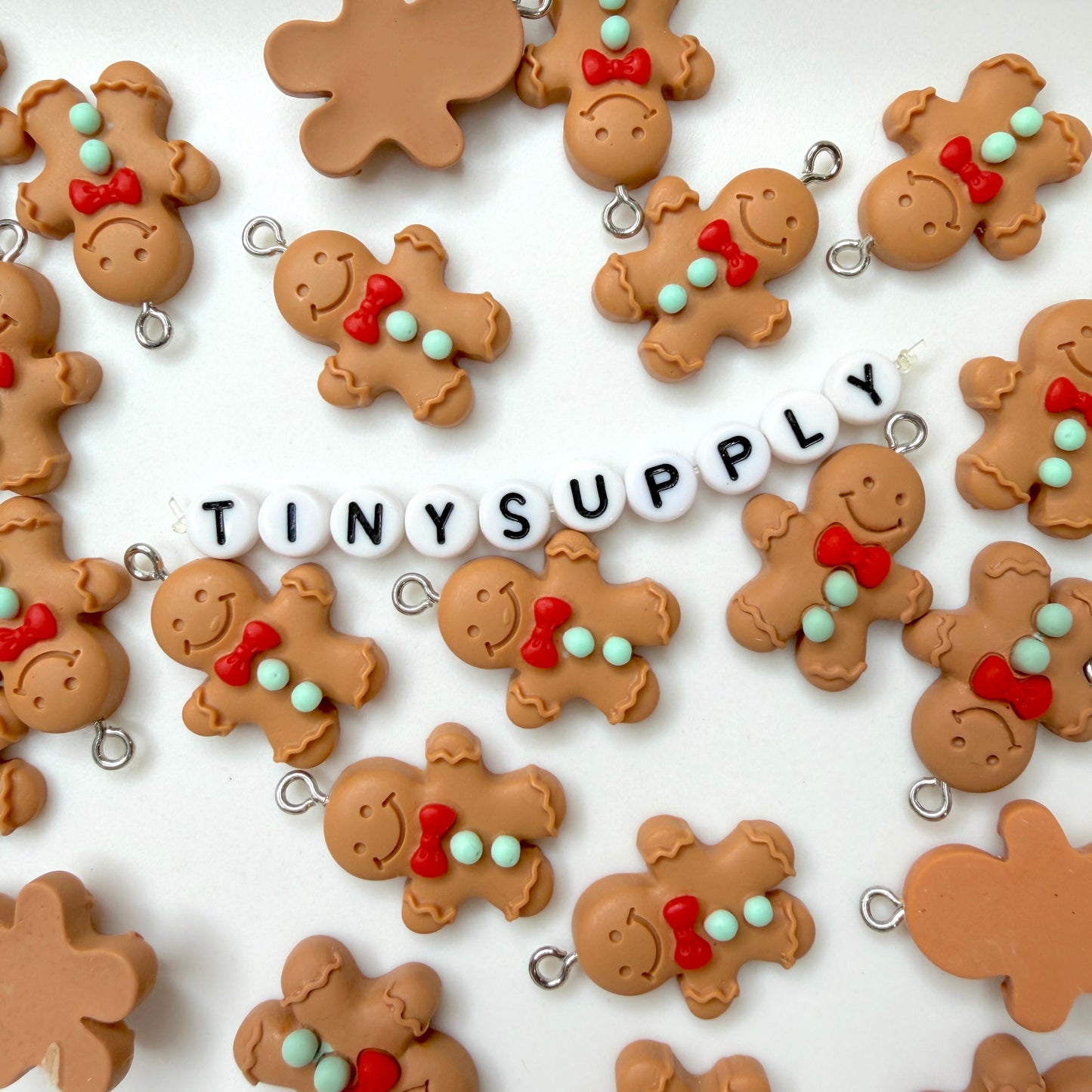 Gingerbread Man Christmas Themed Charm (19.6mm x 19.8mm)