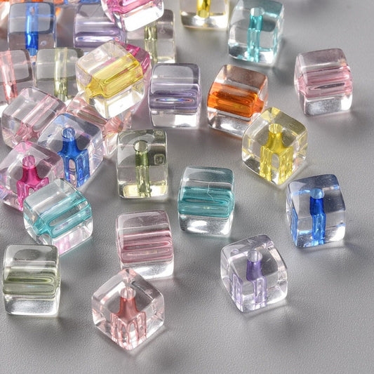 Transparent Acrylic Cube with Colored Center Bead ( 8x7.5x7.5mm, Hole: 1.8mm)