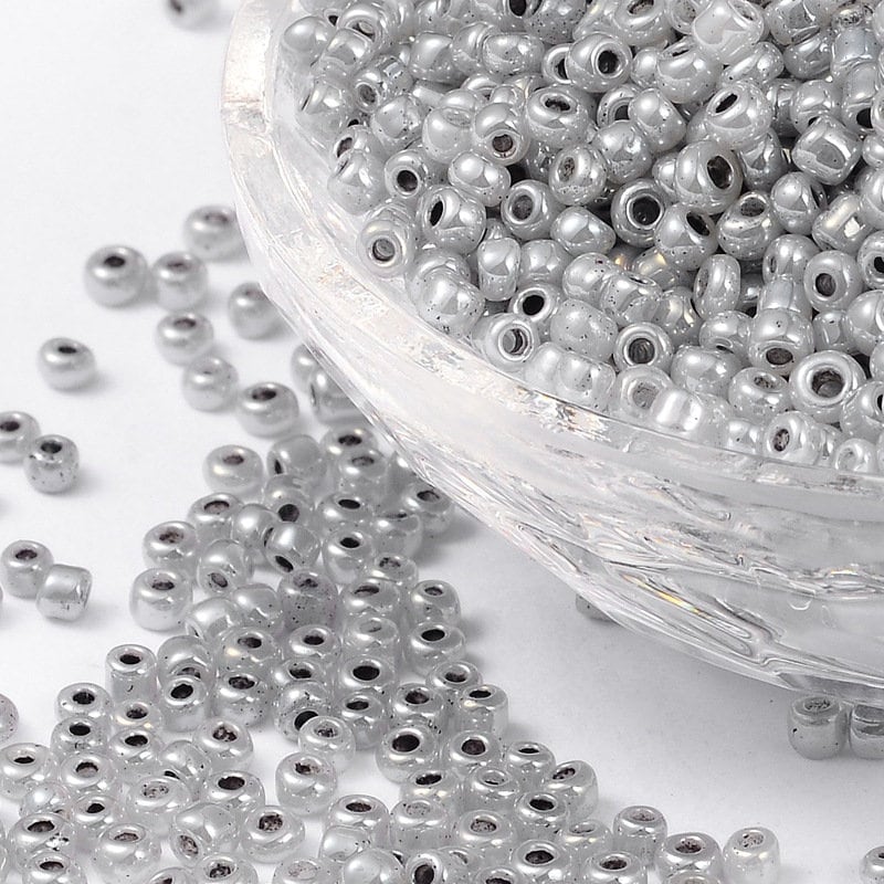3MM Dark Gray 8/0 Glass Seed Beads (US0003-149)