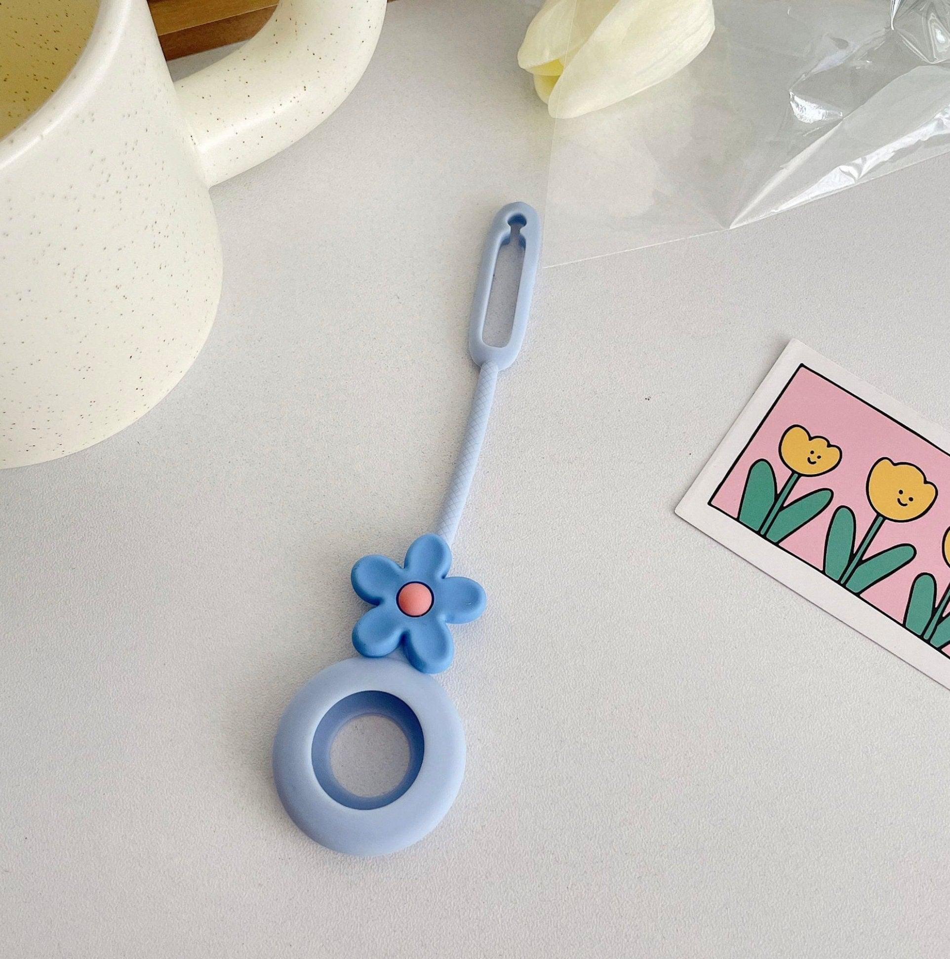 Cute Flowers Tie-able Silicone AirTag Case