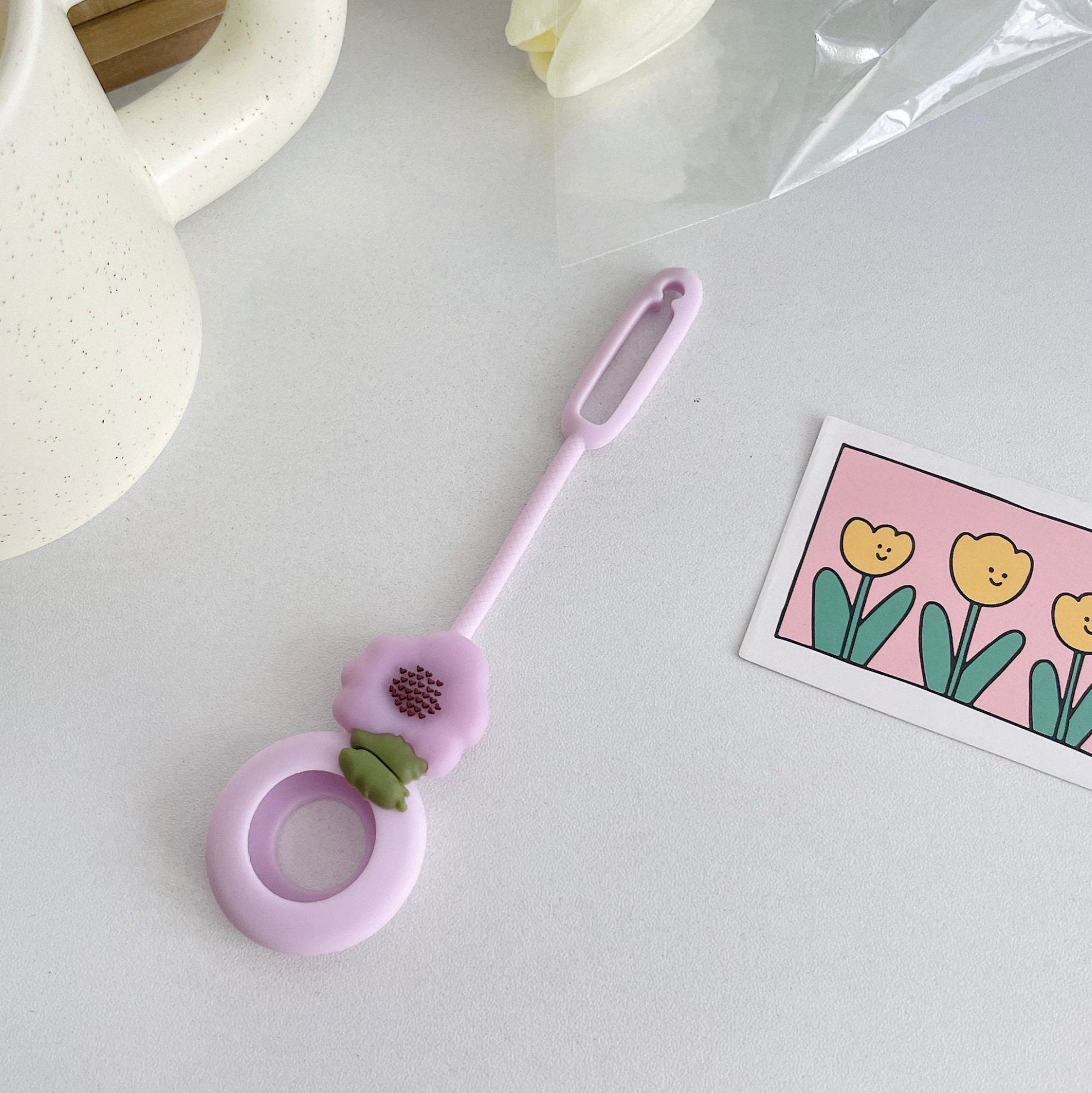 Cute Flowers Tie-able Silicone AirTag Case