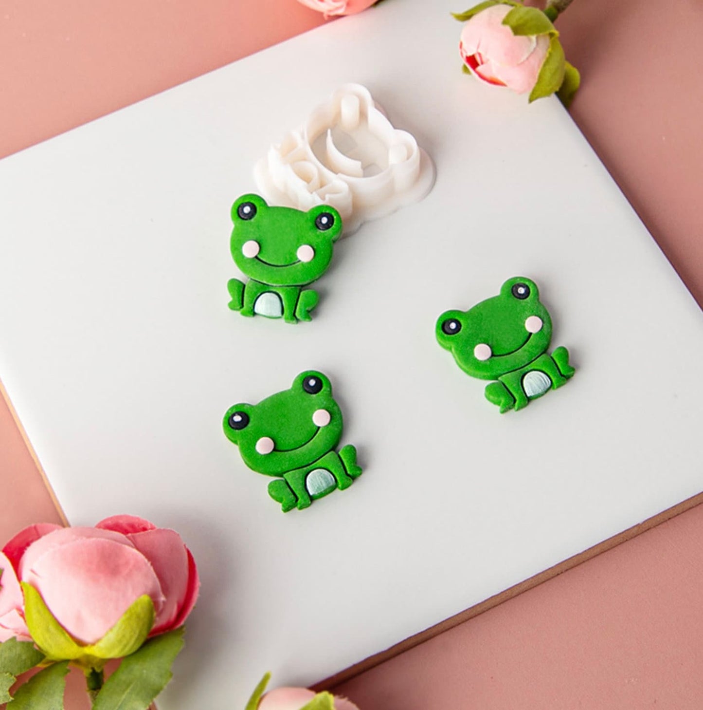 Cute Happy Frog Shape Polymer Clay Cutter (28mm x 26mm)