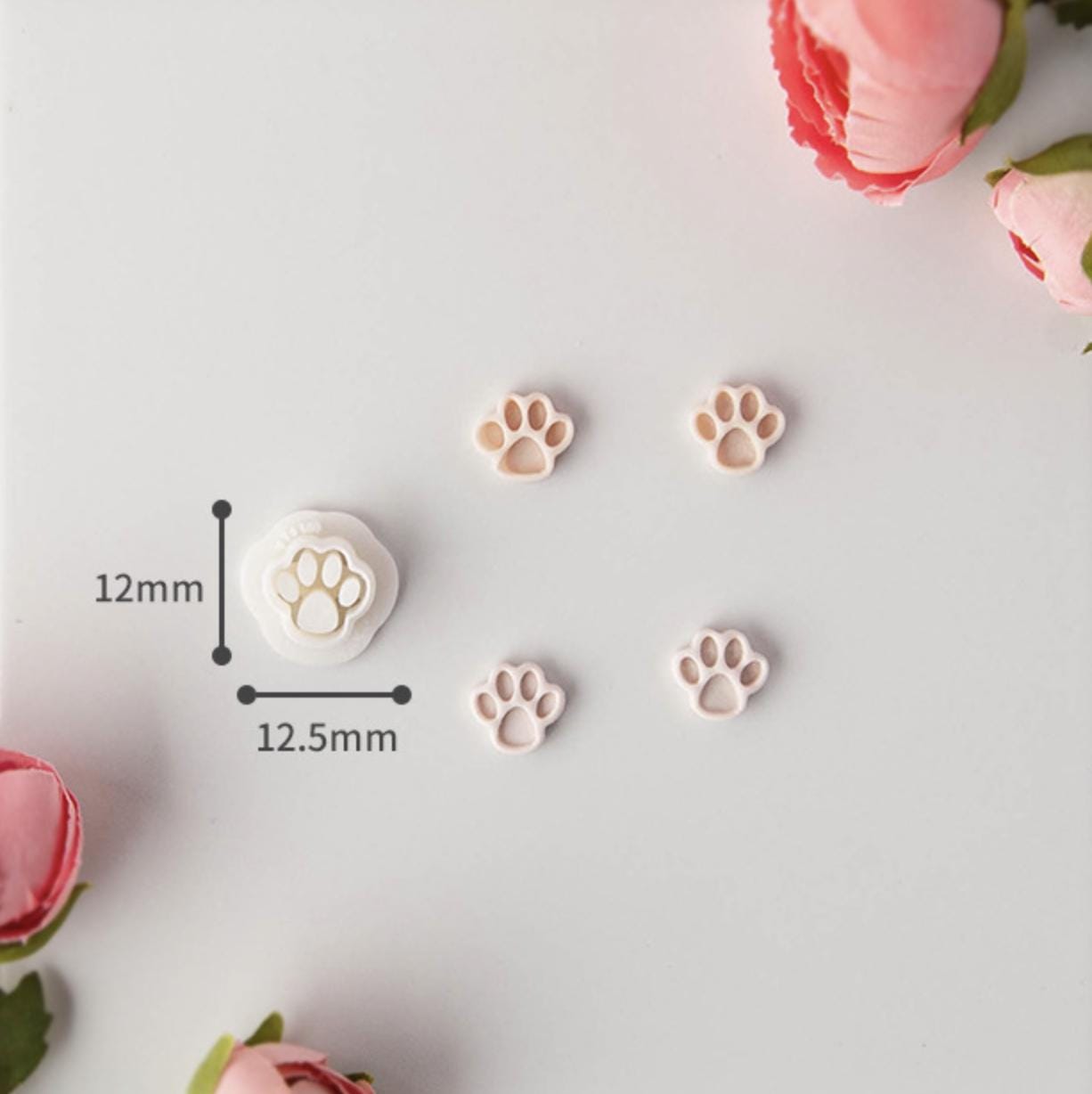 12MM X 12.5MM Paw Shaped, Animal Themed Cutout Polymer Clay Cutter