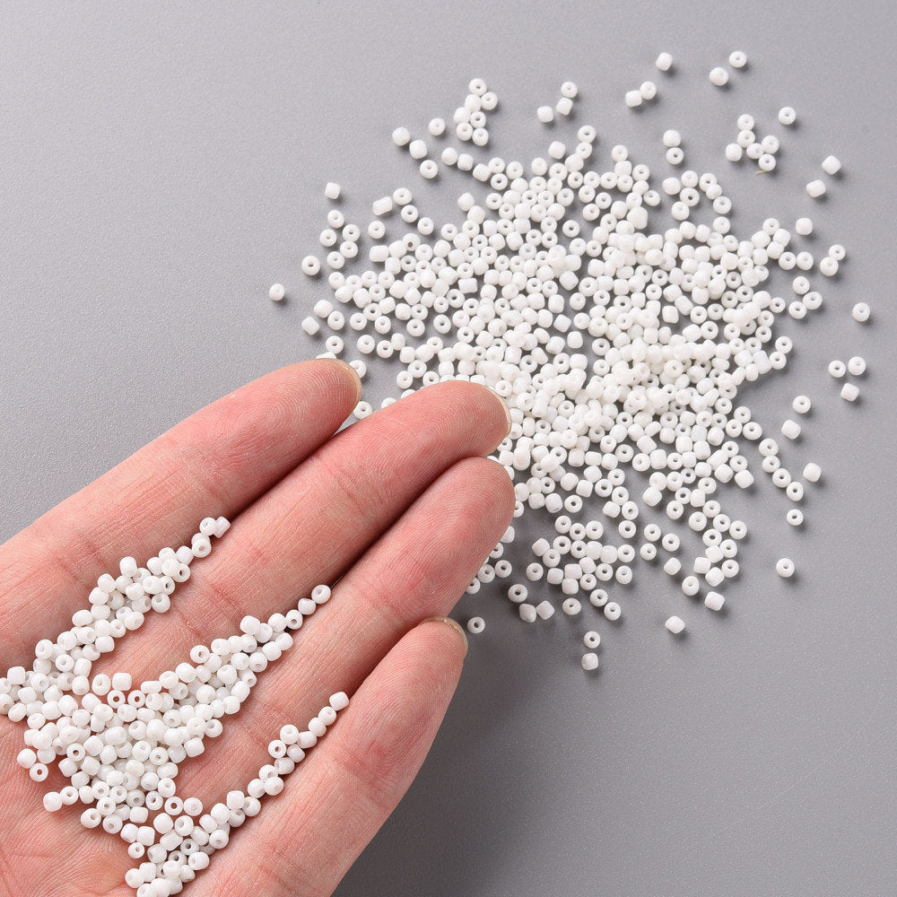 2MM White 12/0 Glass Seed Beads (A010-44)