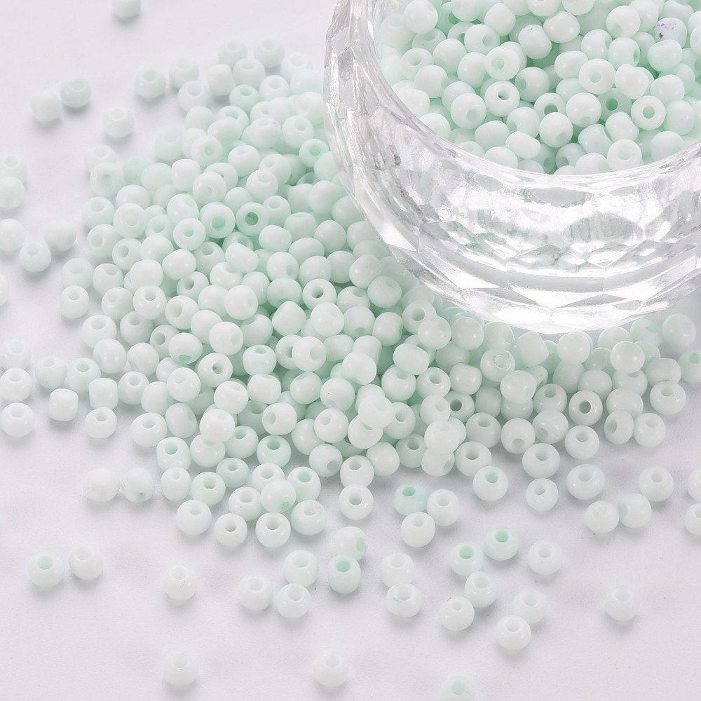 3MM Frosted Light Mint 8/0 Glass Seed Beads (S048-007)