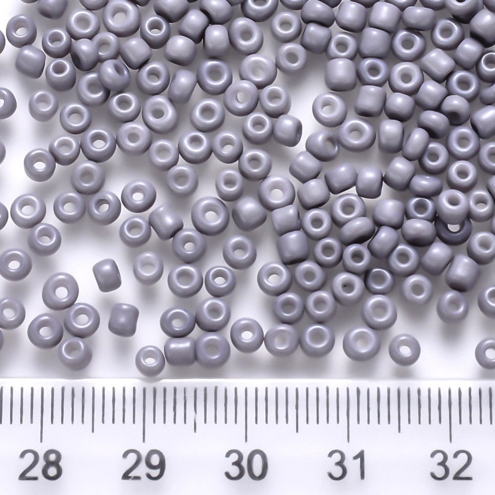 3MM Light Steel 8/0 Glass Seed Beads (S036-09)