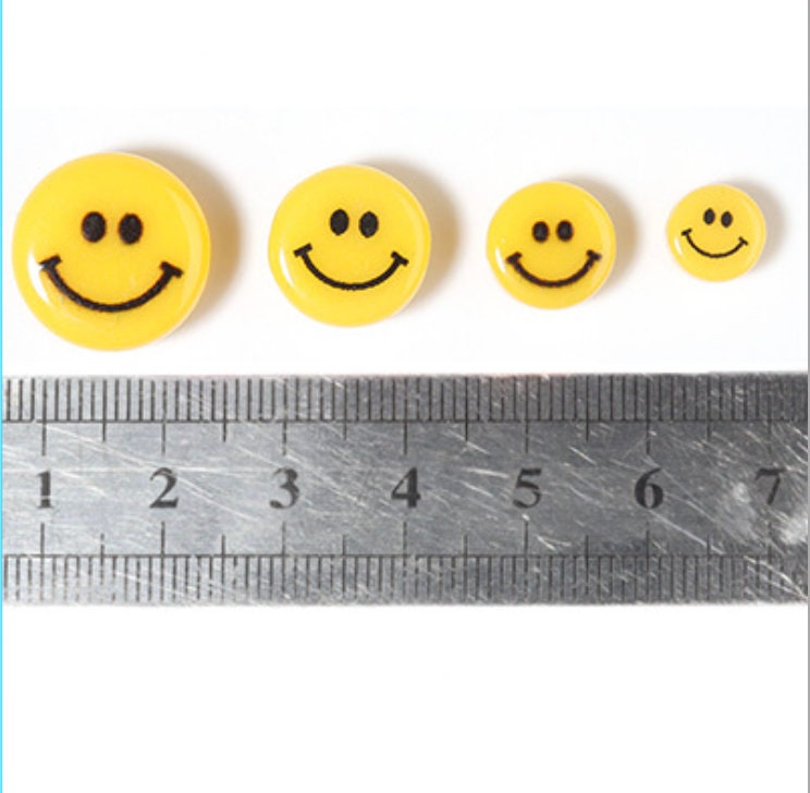 HORIZONTAL HOLE Yellow Flat Round Smiley Face Beads (Multiple sizes)