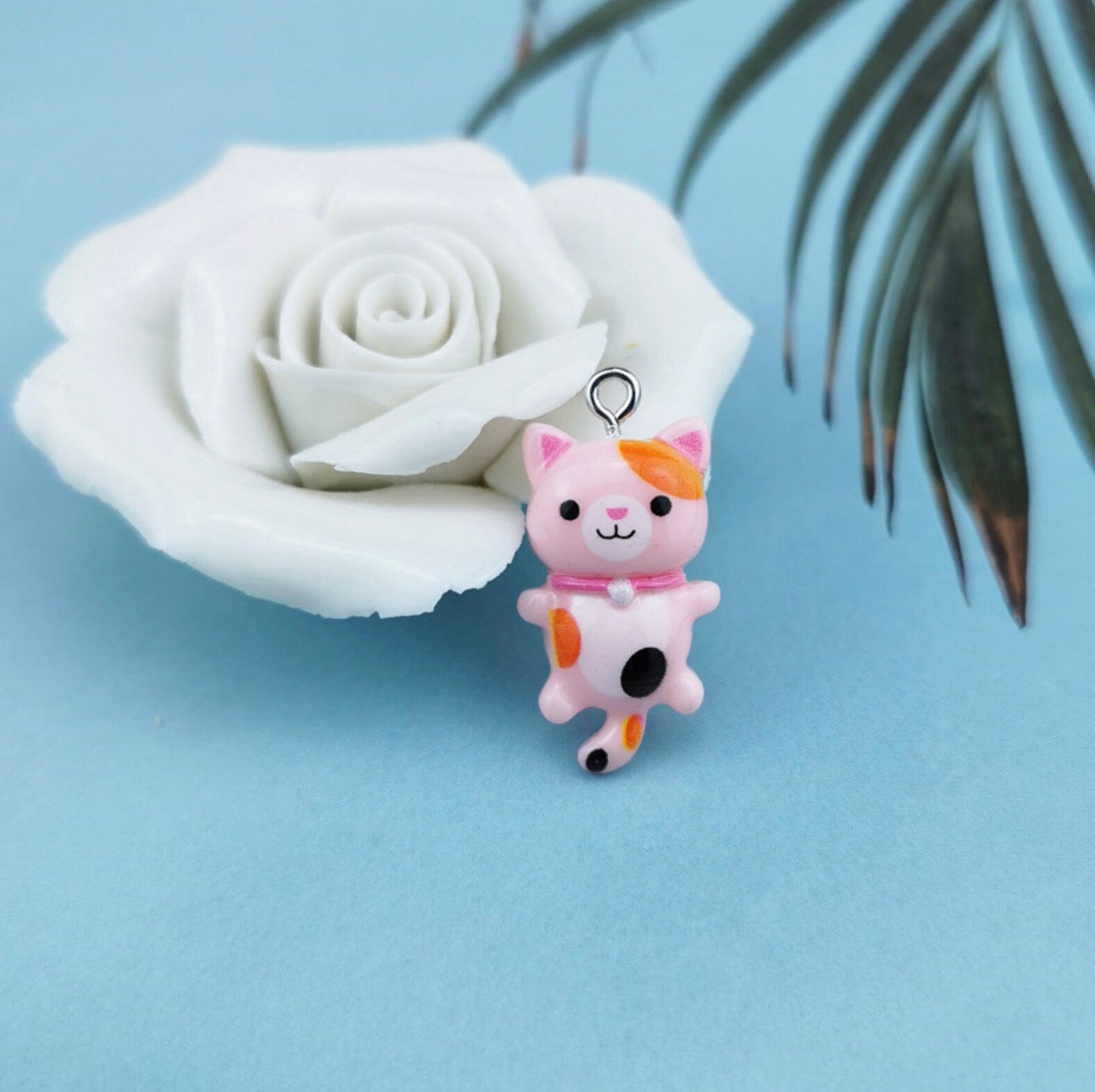 Lazy Cat Charm (29mm x 15mm)