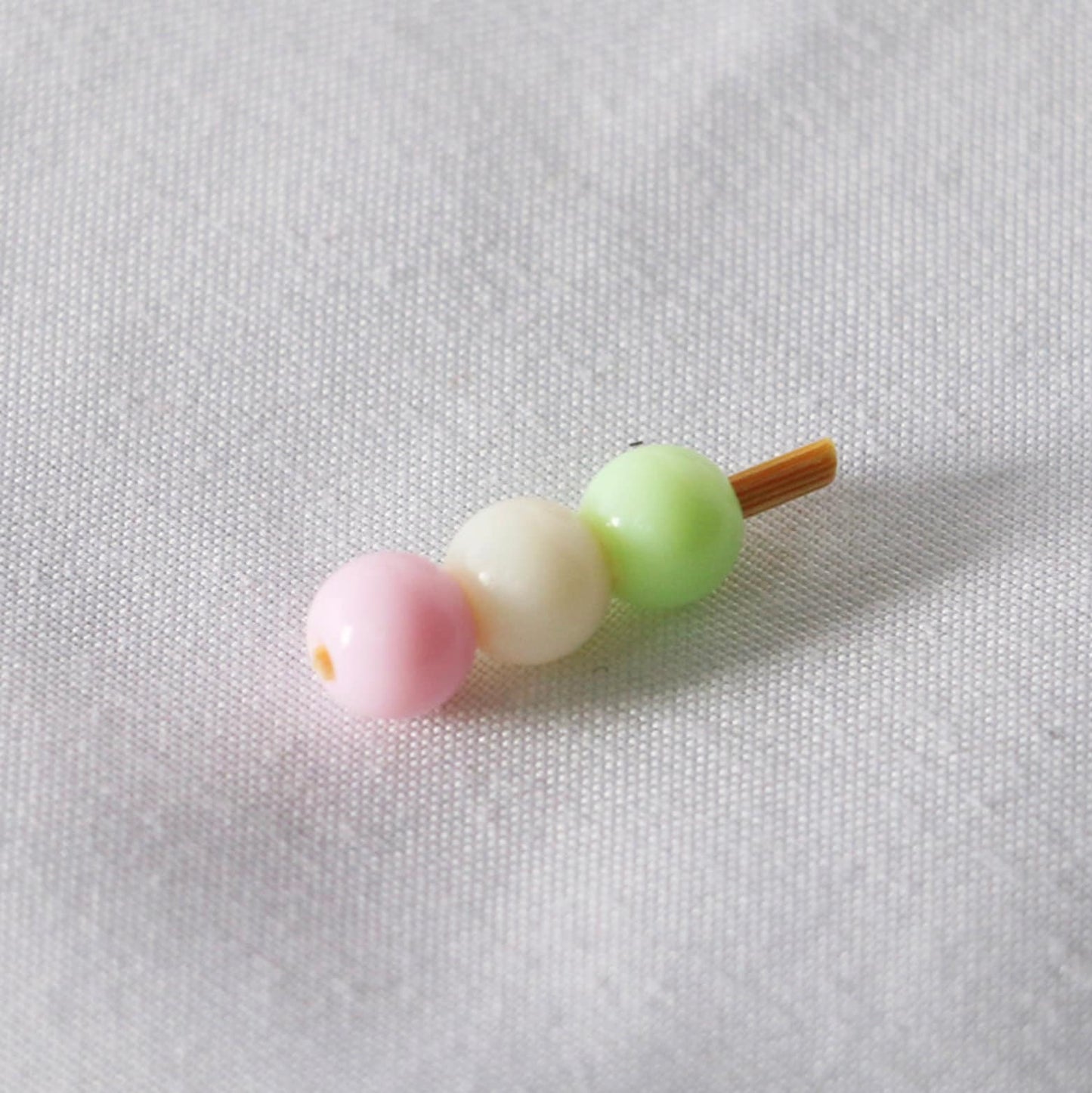 Tiny Dollhouse 1:12 Tricolor Dango, No Hole, No Hook for Dollhouse (6mm x 22mm)