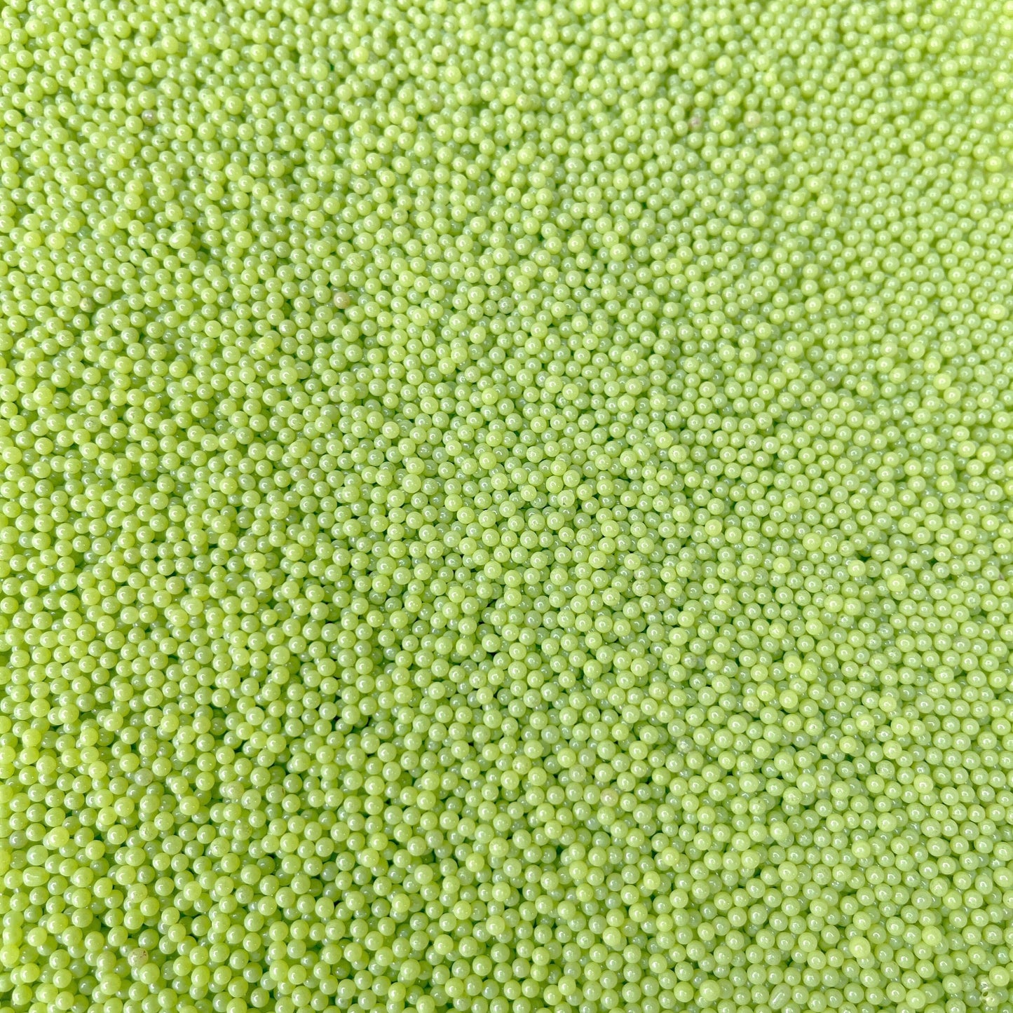 FAKE 2MM Apple Green Pearl Mix (NOT EDIBLE)  D47-24