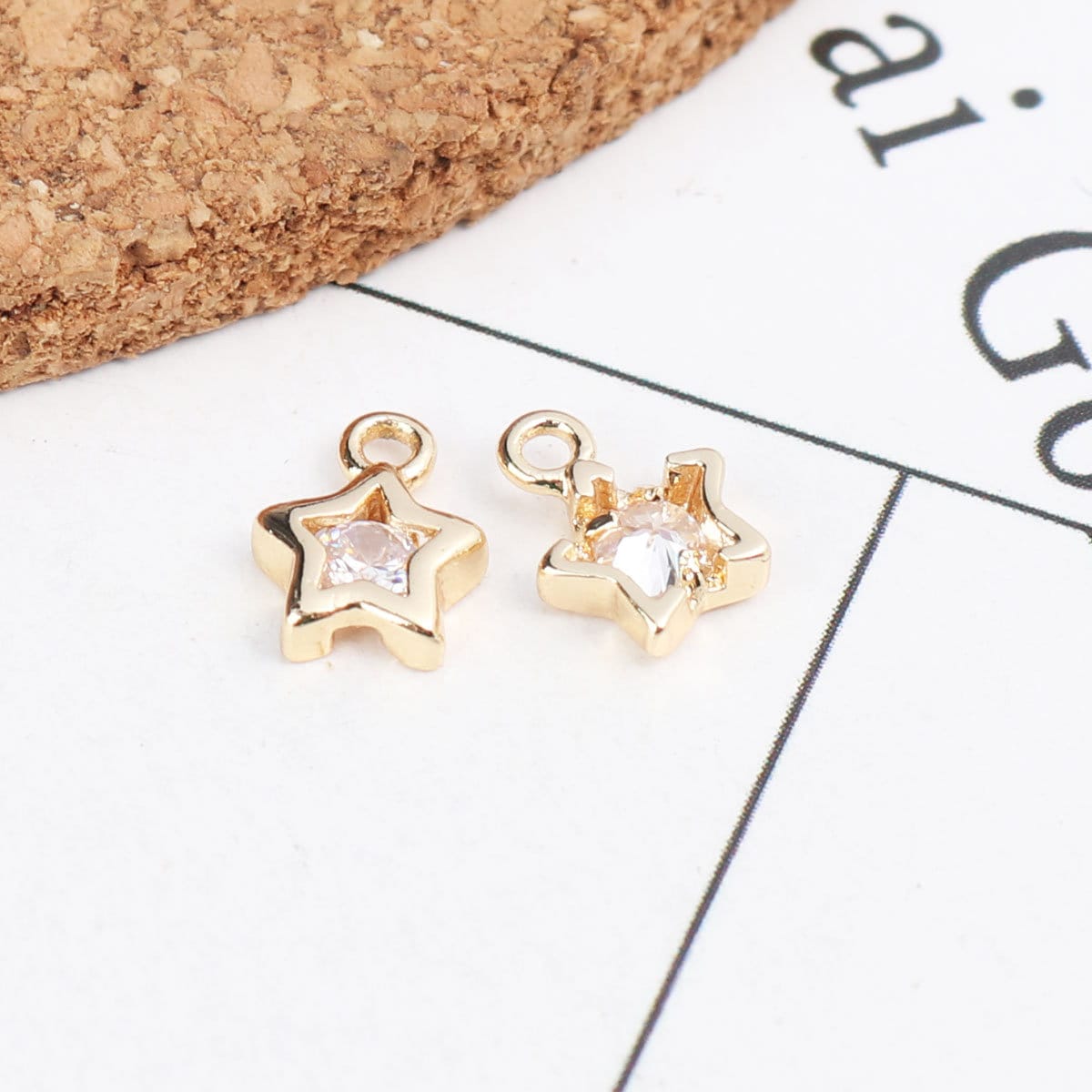 18K GOLD PLATED Star Charm with Rhinestone (6MM x 8MM)