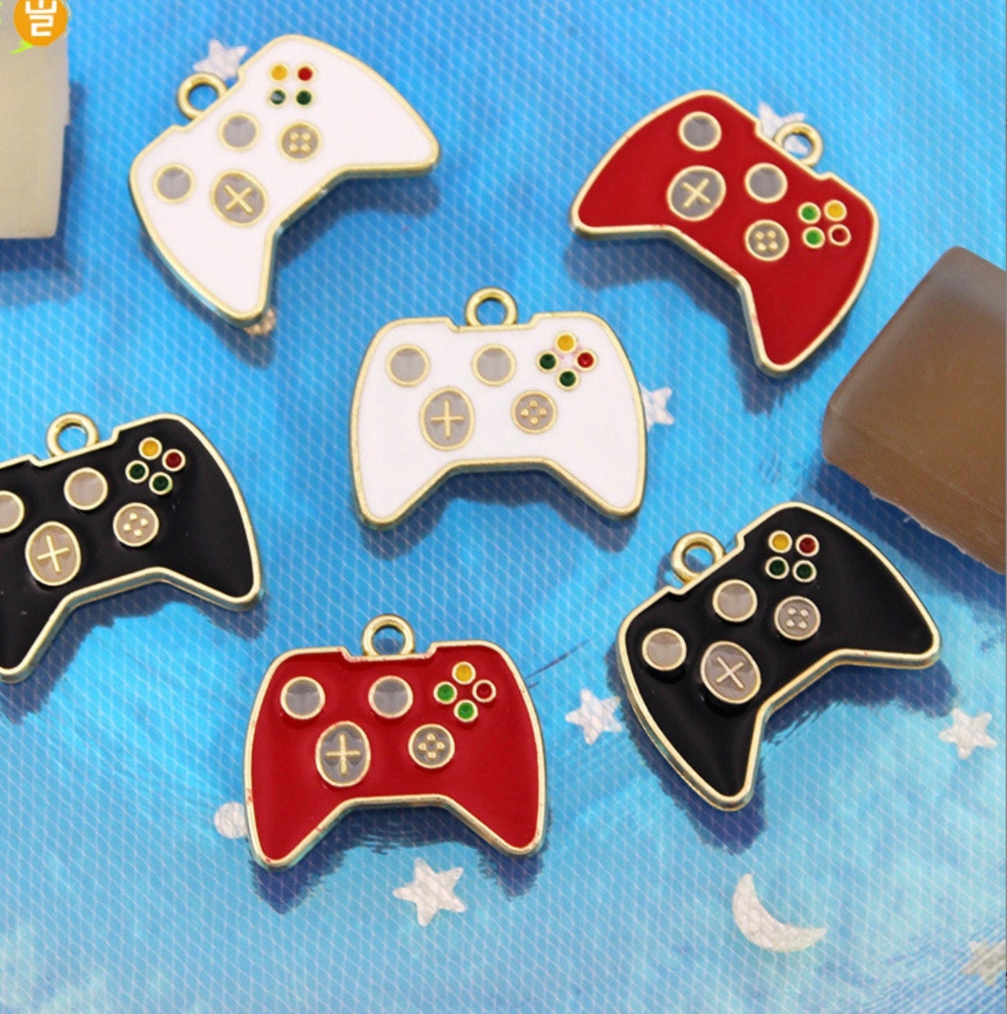 19MM Red,White, Black Game Controller Theme Enamel Charm