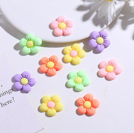 2CM Kawaii Colorful Daisy Flower Flatback Cabochons