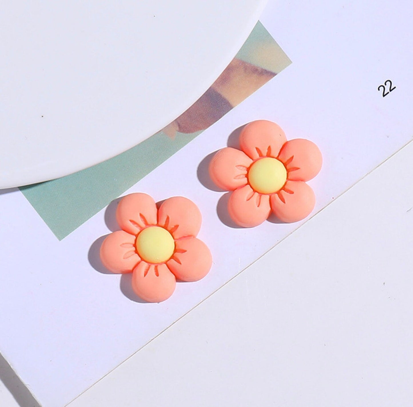 2CM Kawaii Colorful Daisy Flower Flatback Cabochons