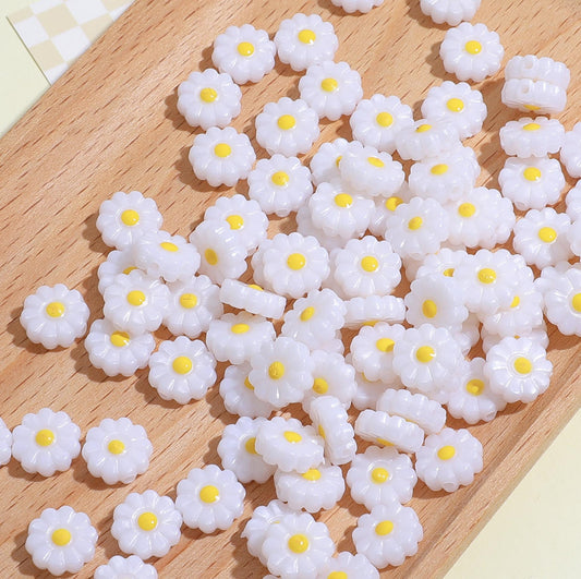 11MM White Daisy Flower Acrylic Bead