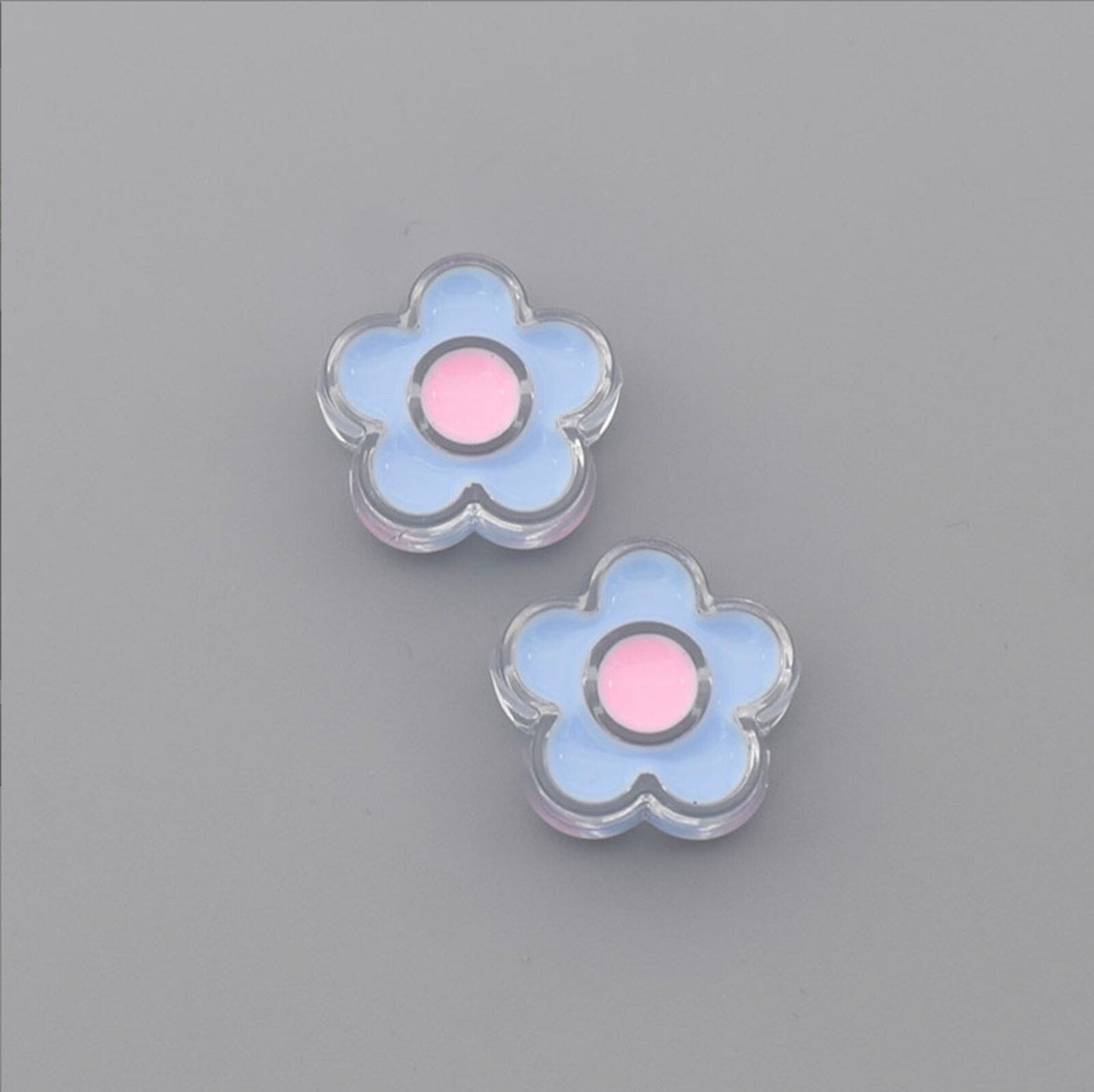 Cute Flower Enamel Acrylic Bead (18mm x 24mm x 9mm, Hole: 4mm)