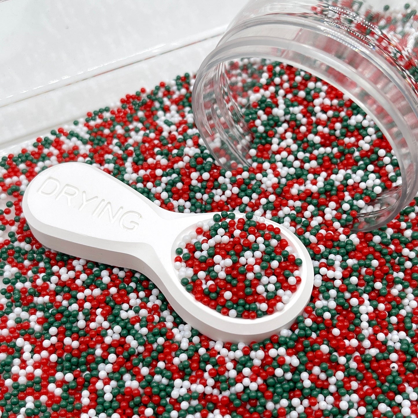 FAKE 2MM Christmas Red Green White Pearl Mix (NOT EDIBLE) D5-07