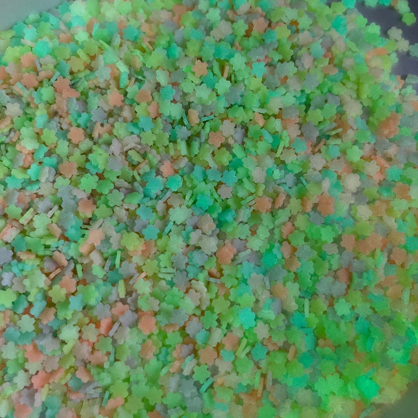 FAKE 5MM Mix Color Glow-In-Dark Sakura, Floral Polymer Clay (NOT EDIBLE) D47-32