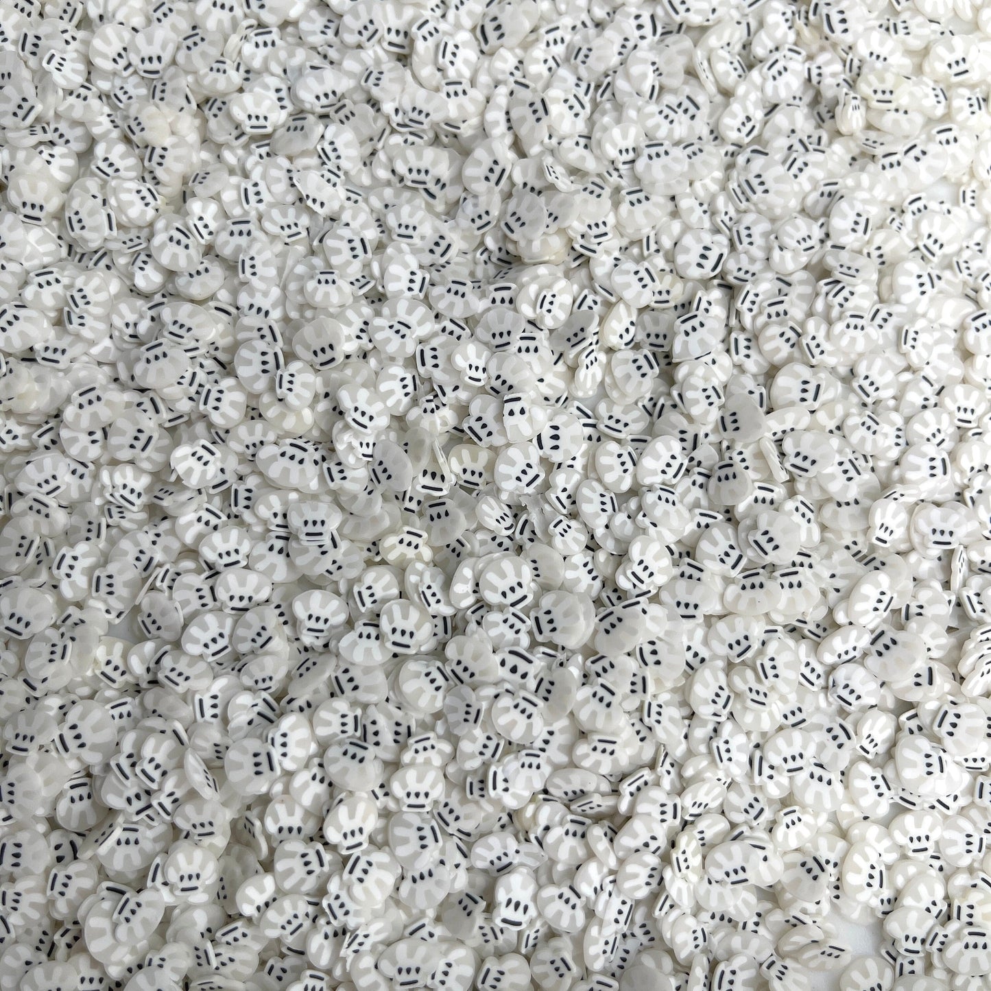 FAKE 5MM Mouse Hand, Animal Polymer Clay Sprinkle (NOT EDIBLE) D32-27