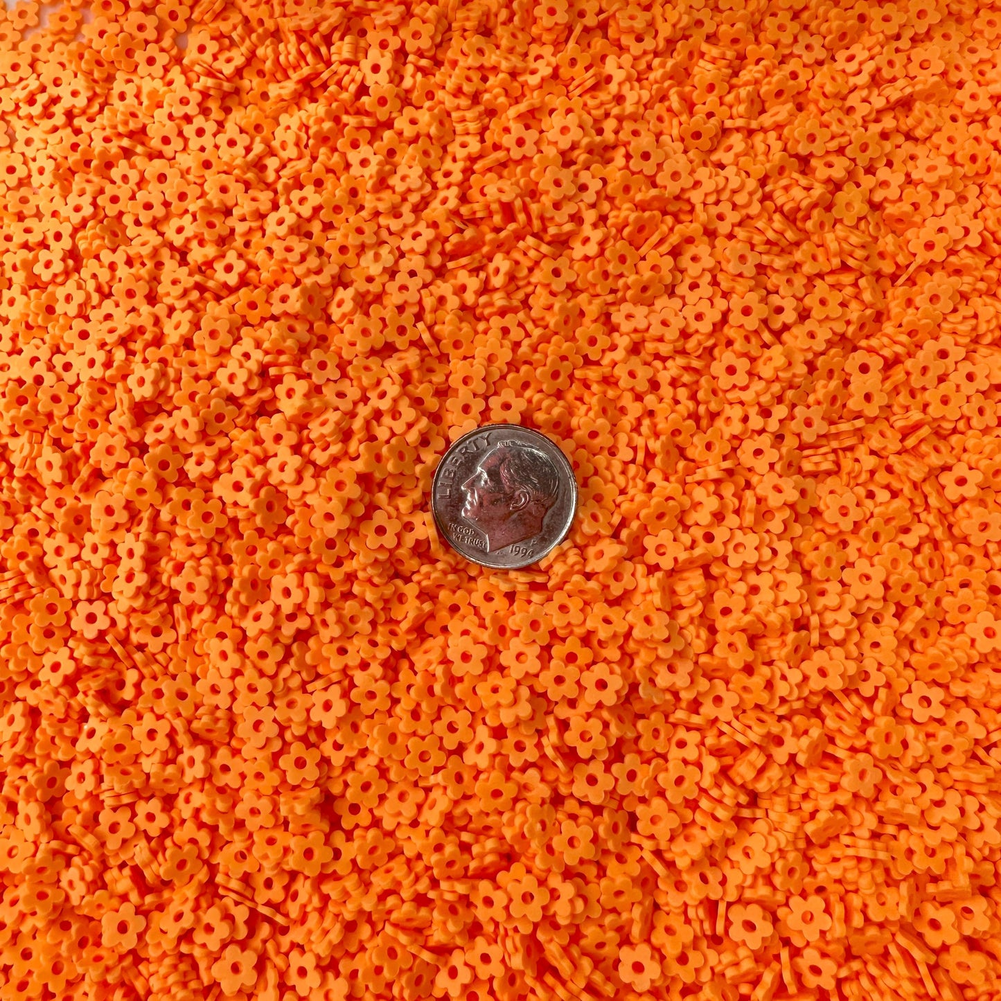 FAKE Orange Daisy Flower Outline,Floral Polymer Clay Sprinkle (NOT EDIBLE)D38-11