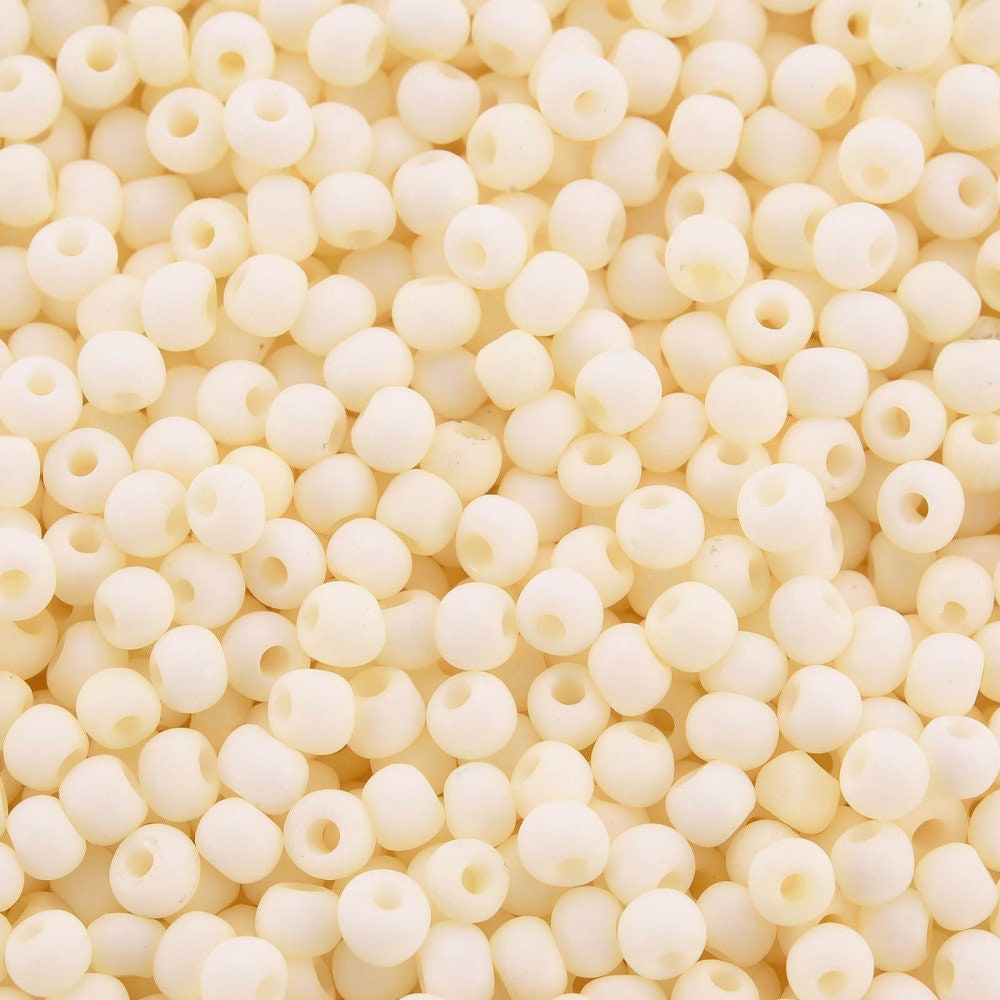 3MM Frosted Beige 8/0 Glass Seed Beads (S048-16) D41-14