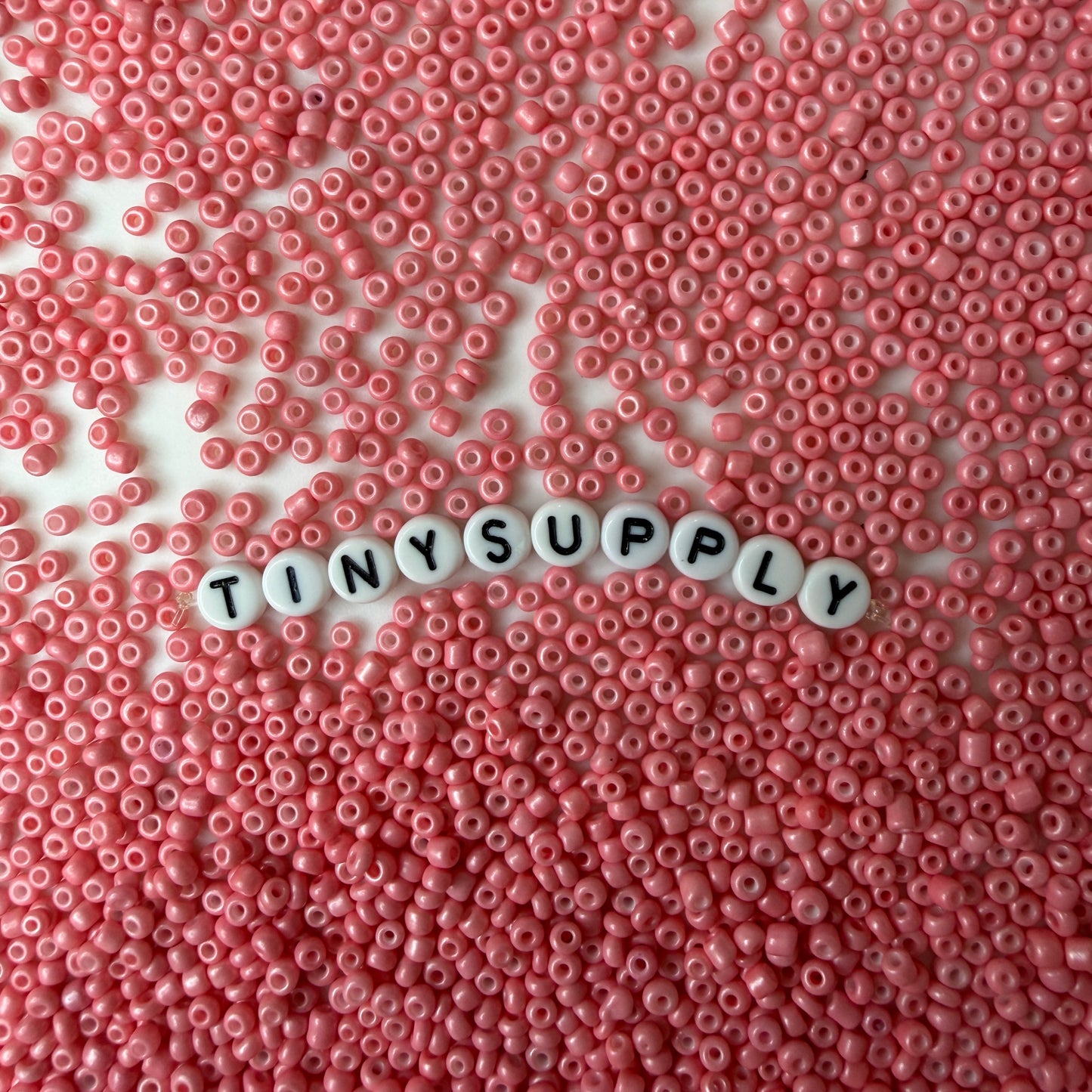 3MM Party Pink 8/0 Glass Seed Beads (S036-04) D41-09