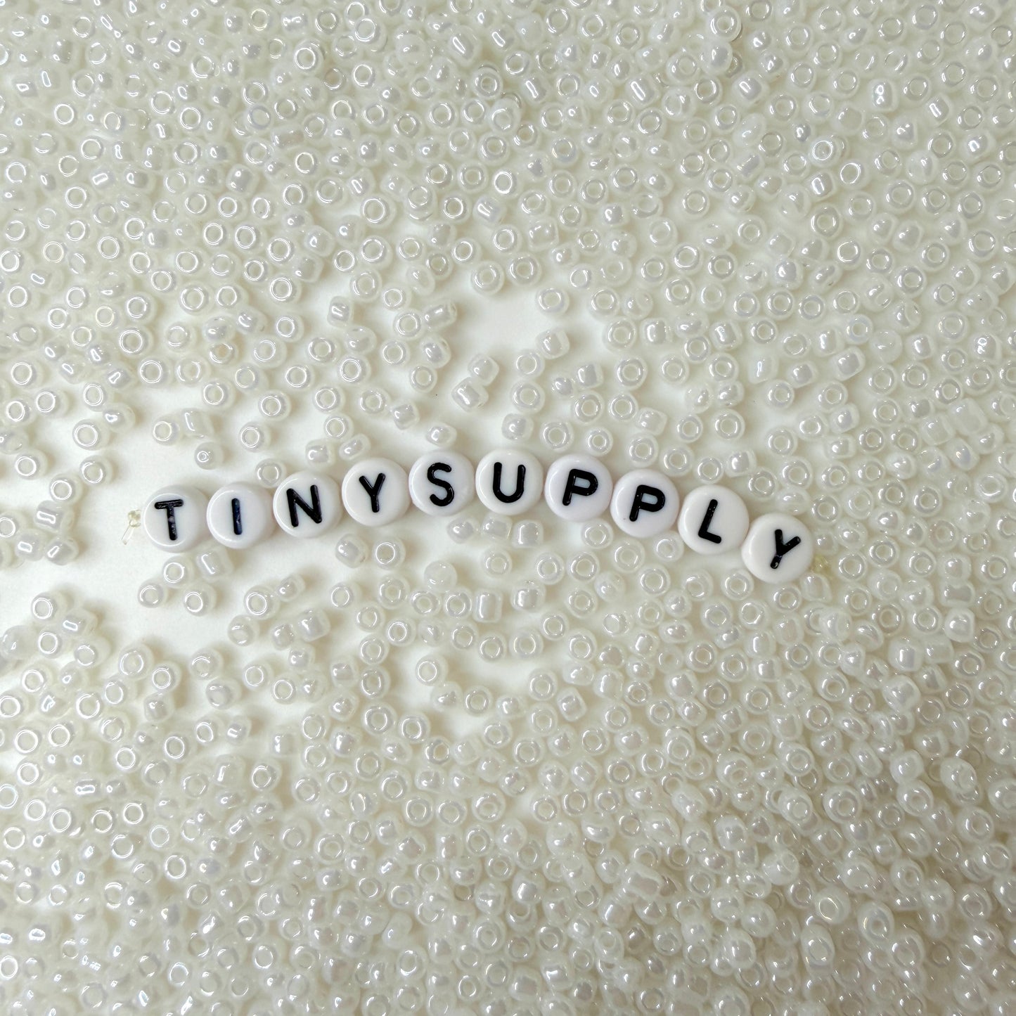 3MM White 8/0 Glass Seed Beads (US0003-141)