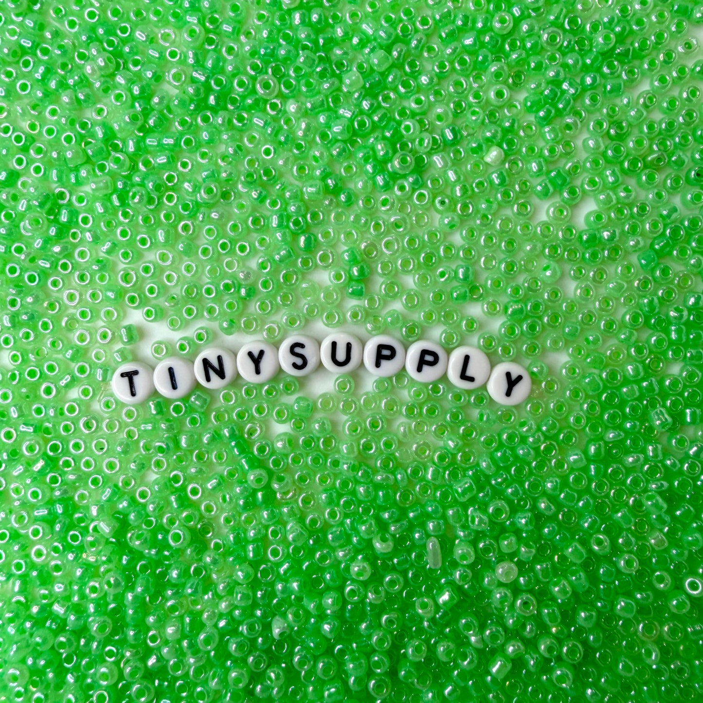 3MM Pale Green Glass Seed Beads (US0003-144)