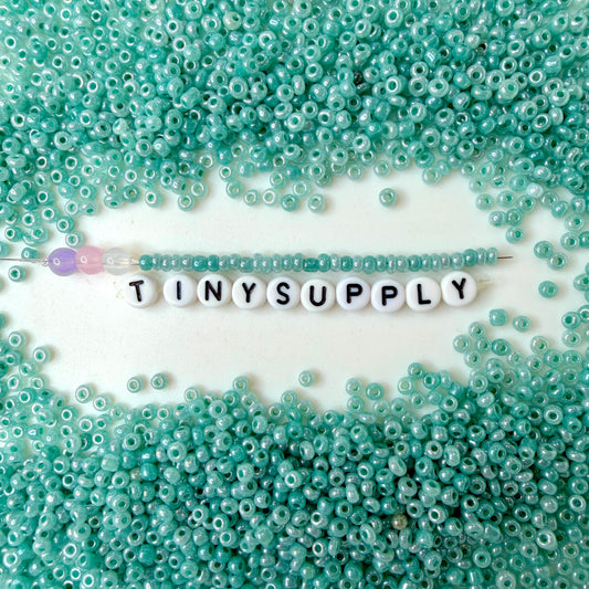 3MM Emerald Green 8/0 Glass Seed Beads (US0003-154)