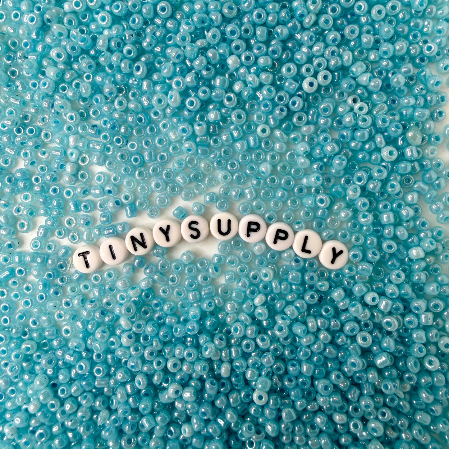 3MM Pale Blue 8/0 Glass Seed Beads  (US0003-143)