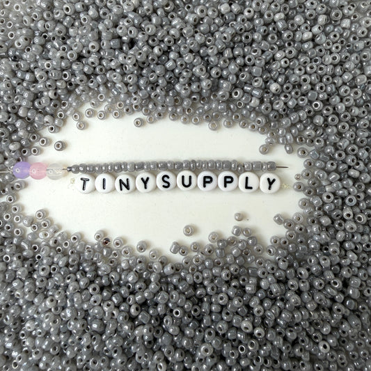 3MM Gray 8/0 Glass Seed Beads (US0003-156)