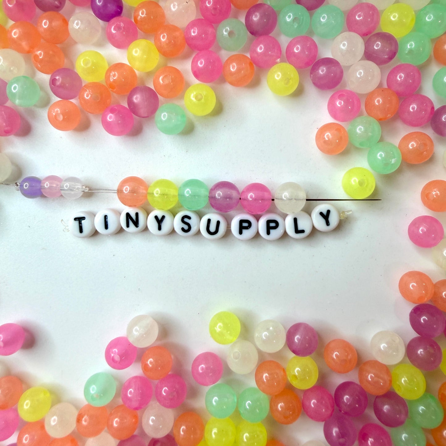 6MM/8MM Mixed Color Glow-in-The-Dark Acrylic Round Ball Beads
