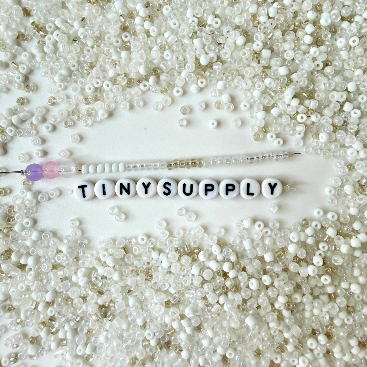 3MM White Mixer 8/0 Glass Seed Beads D54-17