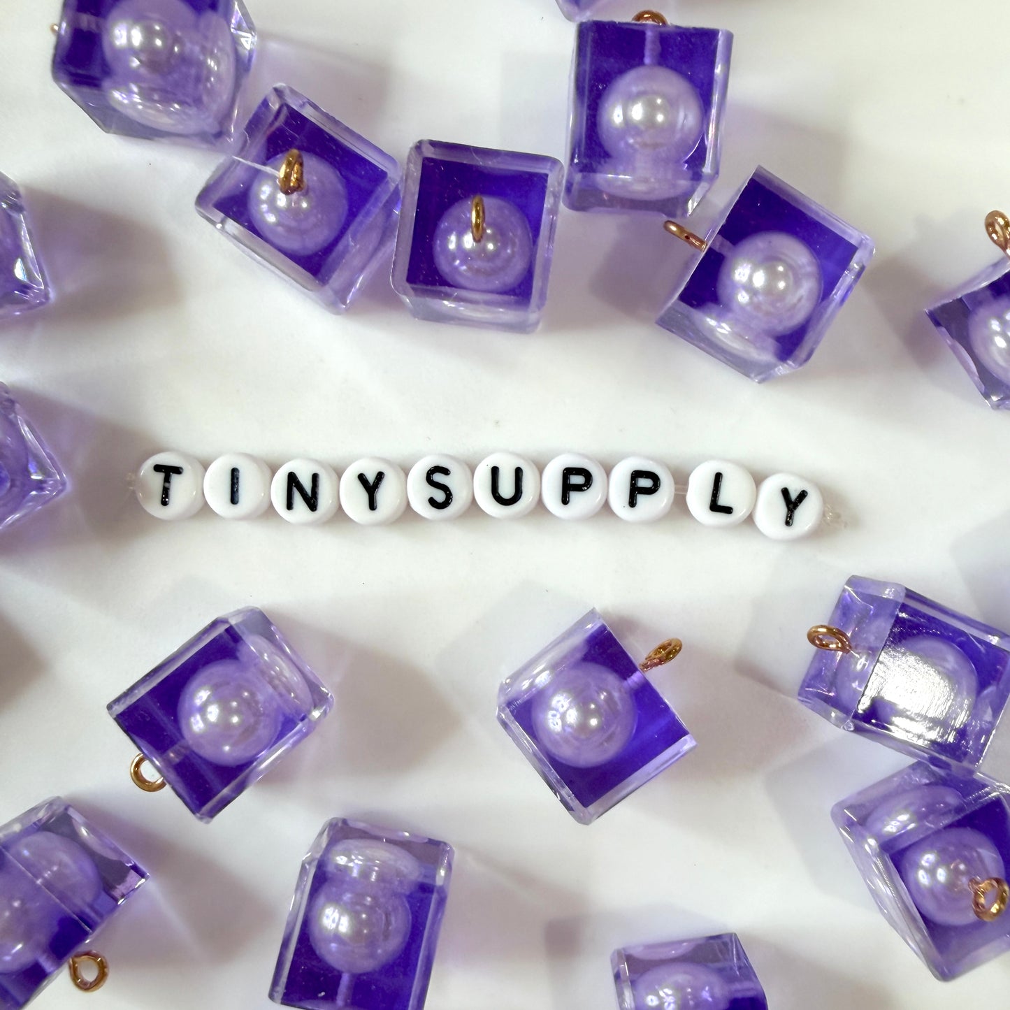 Transparent Epoxy Cube Resin Pendant Charm with Imitation Pearl (16 x 14 x 14mm)