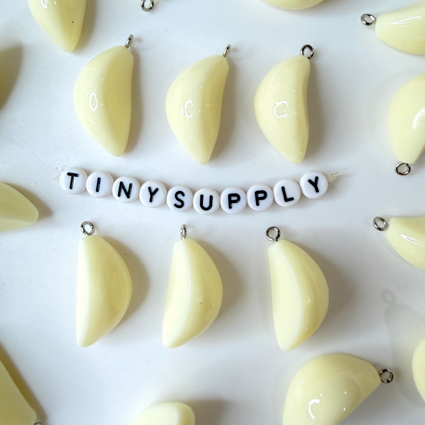 31mm x 15mm Garlic Piece, Food Themed Acrylic Charms